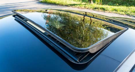 Can You Put Roof Racks on a Car with a Sunroof | 4 Steps