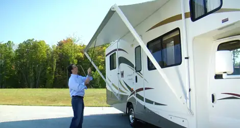 Pro Tips and Tricks for RVing During High Winds