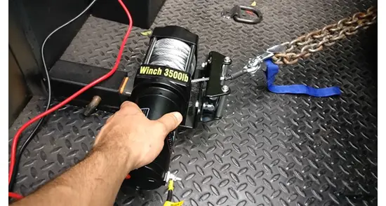 What Size Battery Do I Need for a 3500 lb. Winch