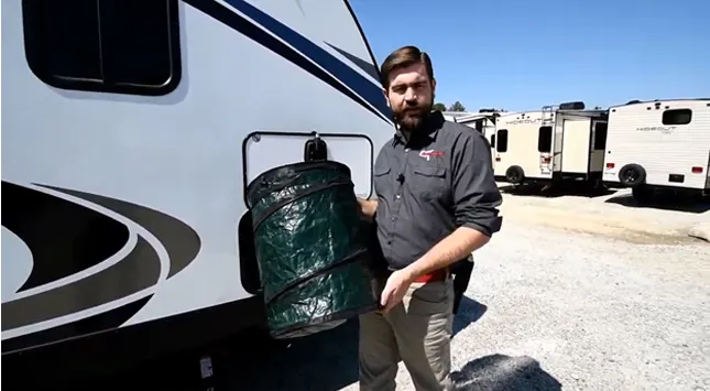 5 Best RV Trash Can That Helps to Stay Clean in 2022