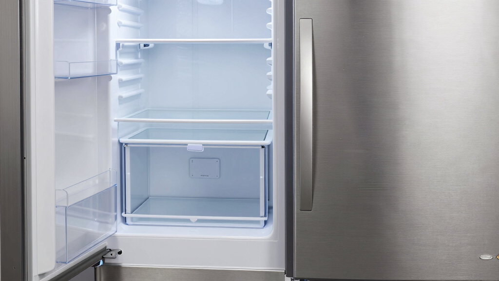What Features Should You Prioritize in an RV Refrigerator?